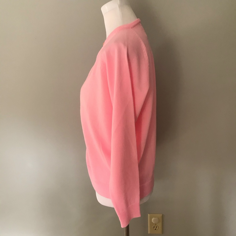Vintage Pink Cardigan - like NEW 🌸 - Picture 3 of 10